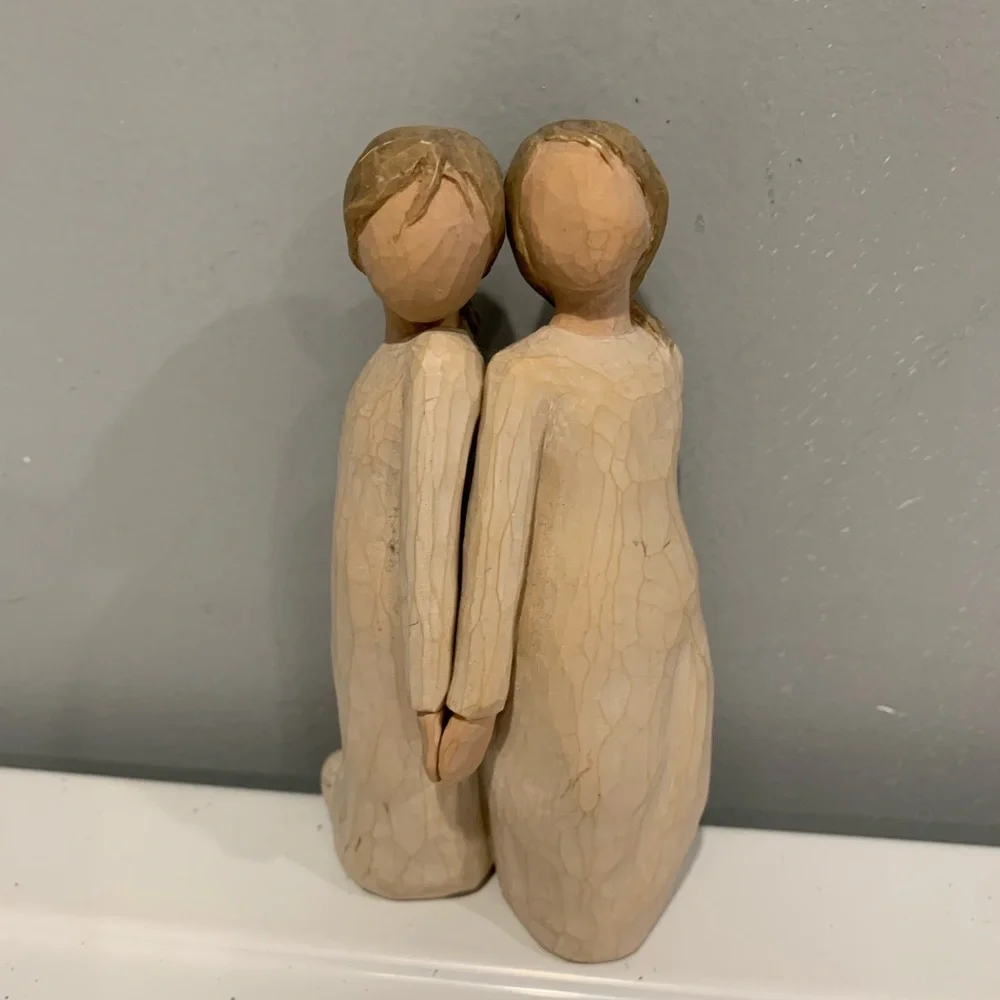 From the Willow Tree collection this is the “Two Alike” collection. Sz 5.5” - Picture 9 of 10